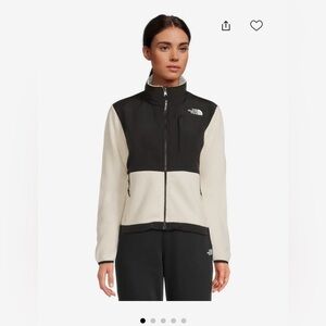 The North Face Black & Cream Women's Teddy Fleece Jacket